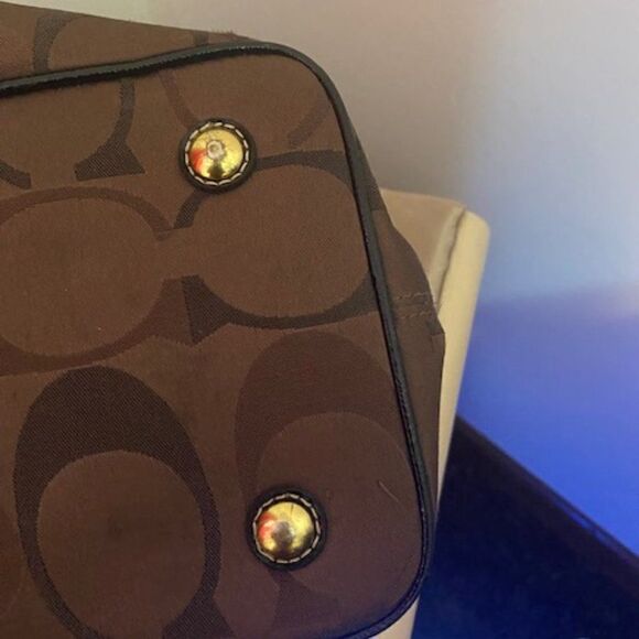 Coach Signature Stripe framed Satchel Patent leather trim - Picture 9 of 10